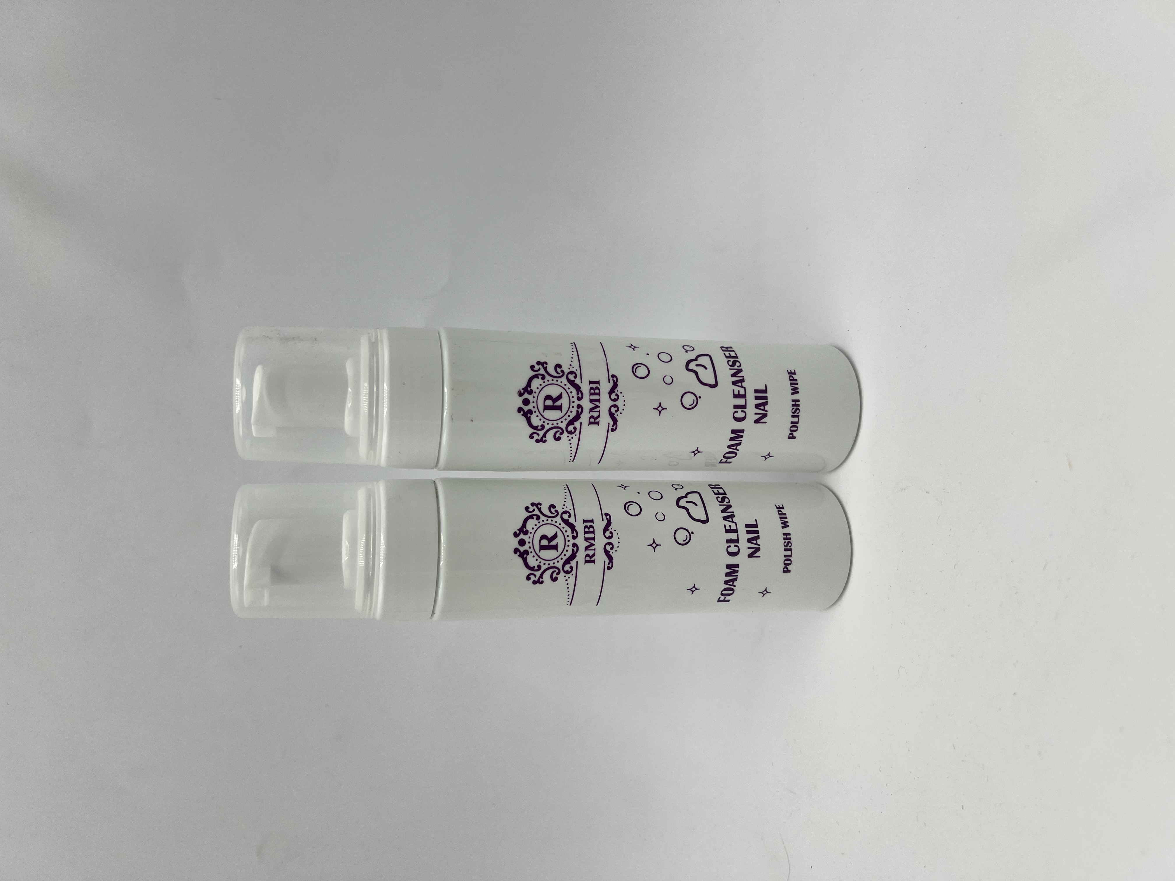 کلینزر فومی ناخنکار